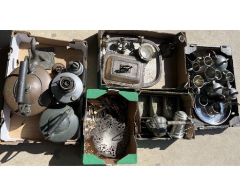 Mixed metalware incl. pewter tea set, tankards, two copper kettles, etc. (5 boxes)Shipping POA https://www.bradleys.ltd/quota