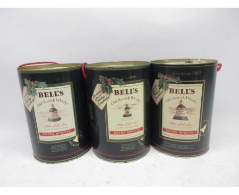Bell's Old Scotch Whiskey, three Christmas decanters, 1988, 1989 and 1990, 3x 75clShipping £38.00 plus vat (UK Only)