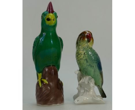 Porcelain model of a parrot and another of a cockatoo  (2)