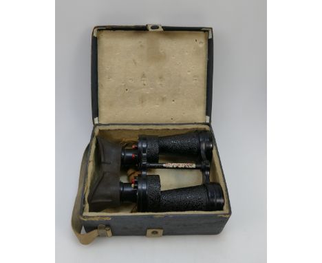 WW2 British Army Leather Cased Ross Bino Prism No5 Field Binoculars in original case, broad arrow mark