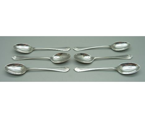 Six silver spoons, Queen Anne pattern, Sheffield 1926, 72g 