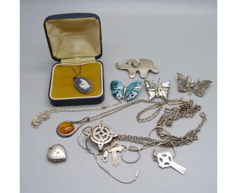 Silver jewellery, 57g 
