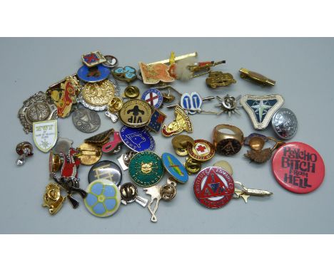 A Masonic ring and assorted badges, etc. 