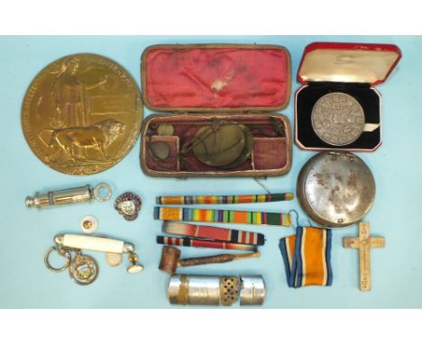 A WWI bronze death plaque awarded to Charles Simmons, a 1951 Technological Examination medallion and miscellaneous items. 