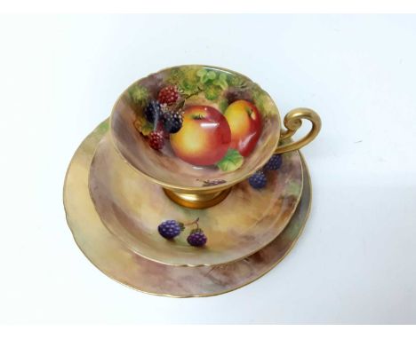 Good quality Royal Worcester fruit painted cup and saucer trio, signed Price and TownsendCondition report: In good condition 