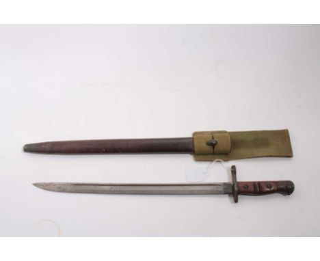 First World War American 1913 Pattern Remington rifle bayonet with scabbard and canvas frog