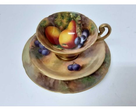 Good quality Royal Worcester fruit painted trio, signed Price and TownsendCondition report: Some minor gilt and enamel scratc