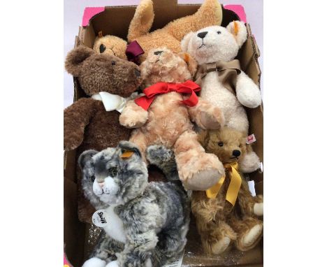 Steiff bears 113321, 113475, 113536, 113376, 2018 Royal Wedding, Cat 099335, plus two Steiff bear key rings and three other s