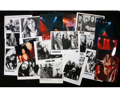21 x Grunge press release photographs. Artists to include Babes In Toyland. L7. Lemonheads. Mudhoney. Pearl Jam. The Posies. 