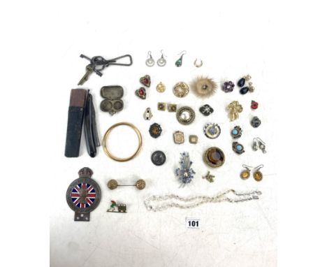 Assorted dress jewellery including brooches, badges, earrings, bangle, necklace, razor etc