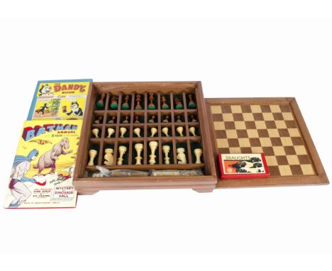 Late 1950s and early 1960s Toys and Games, Waddington's Cluedo, Lexicon  and Monopoly, Dominos, Spears Denk fix, K &amp; C Dr