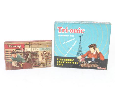 Tri-ang Toys, 00 Gauge Arkitex Junior Set D, Tri-onic Kit A and Kit A/B (2), all appear complete, in original boxes, VG, boxe