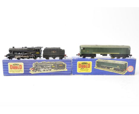 Boxed Hornby-Dublo 00 Gauge 3-rail Locomotives, comprising ref 3233 Co-Bo diesel in BR green as D5713, G, lacks traction tyre