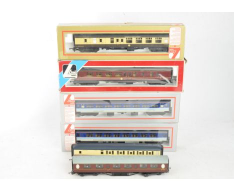 Assorted 00 Gauge Coaching Stock by various Makers, including boxed Bachmann NRM support coach, four Lima Regional Railways b