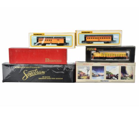 Union Pacific H0 Gauge Locomotives and Passenger Rolling Stock by various makers, Walthers 932-1318 Fairbanks Morse H10-44 No
