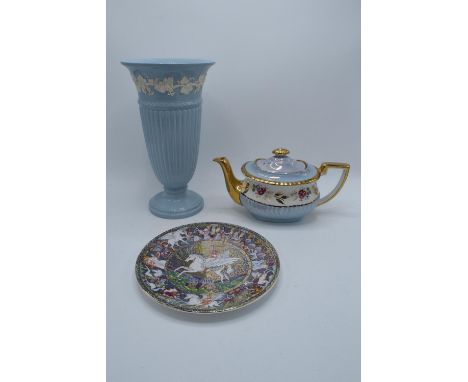 A collection of items to include a large Wedgwood Queensware vase, a Royal Worcester plate of Pegasus and a Gibsons Georgian 