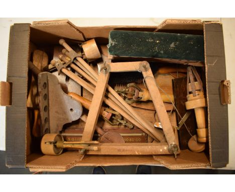 A mixed collection of antique and vintage wooden items to include a trouser press, tools, chopping board etc. No postage. Som