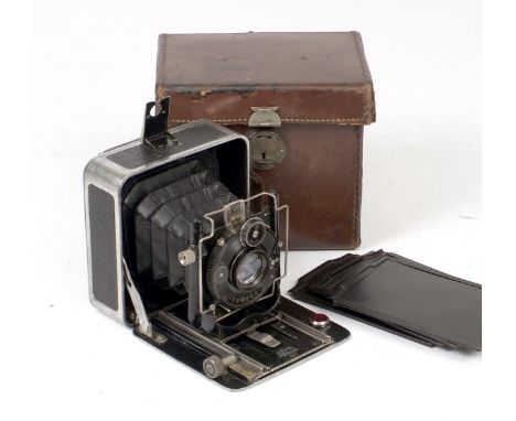 A Compact Kern Bijou Plate Camera with Aarau 105mm f4 lens (condition 5/6F). With 6.45 x 9cm plates &amp; case. (From The Bob