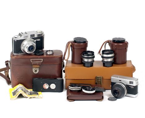 Rare Werra 3 Outfit comprising body with CZJ 50mm f2.8 Tessar, 35mm f2.8 Flektogon and 100mm f4 Cardinar lenses. (condition 4