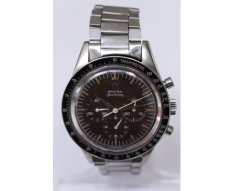 OFFERED AT 3pm:

OMEGA - A very rare pre-moon 1960 Omega Speedmaster stainless steel chronograph gents wristwatch, case refer