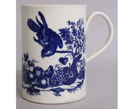 AN 18TH CENTURY WORCESTER MUG printed after Hancock with Parrot Pecking Fruit.