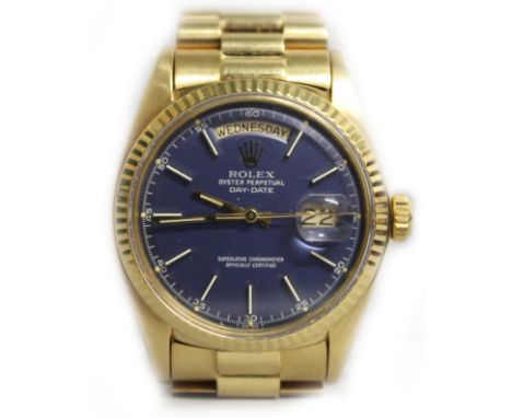 A GENTLEMAN'S 18CT YELLOW GOLD ROLEX OYSTER PERPETUAL DATEJUST WRISTWATCH, superlative chronometer officially certified, in o