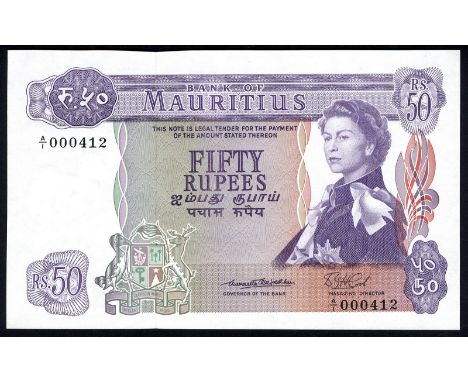 Mauritius P 33 Linzmayer B404a Bank of Mauritius 50 Rupees (1967). Coat of arms of Mauritius at lower left portrait of Queen 