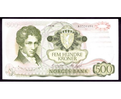 Norway P 39a Sæthre 65A Norges Bank 500 Kroner 1978. Portrait of Niels Henrik Abel at left coat of arms of Norway at upper ce
