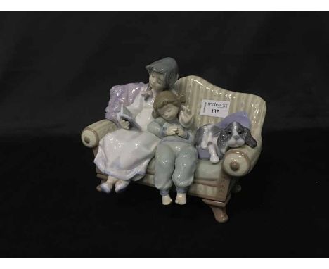 LLADRO FIGURE GROUP of two children on a couch