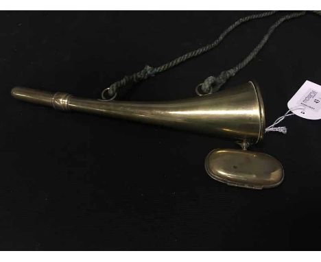 EARLY 20TH CENTURY BRASS SOVEREIGN CASE along with a brass bugle style horn (2)