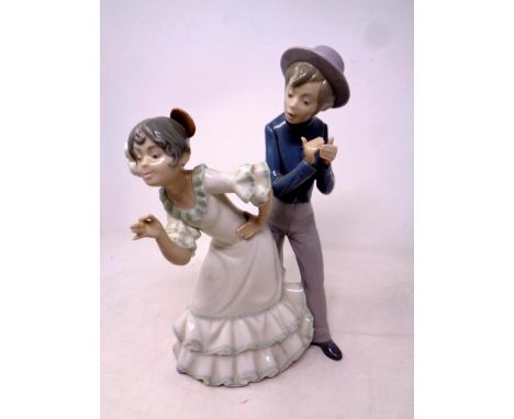 A Nao figure, Spanish dancers 