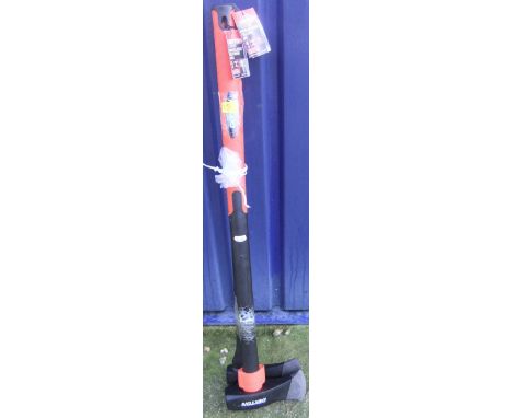 A fibreglass handled axe and log splitter