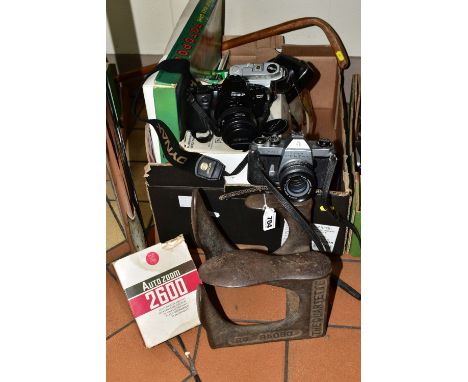 PHOTOGRAPHIC EQUIPMENT AND SUNDRY ITEMS ETC, to include a Pentax Spotmatic F camera fitted with a Pentax 55mmf1.8 lens with c