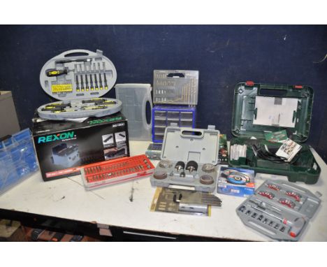 A REXON WG180A WET GRINDER in brand new unused condition (UNTESTED) and a Bosch PMF190E multi tool with attachments for angle