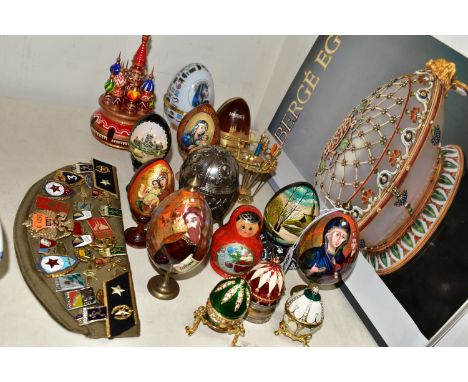 A GROUP OF EASTERN EUROPEAN DECORATIVE EGGS AND SUNDRY ITEMS, to include Russian decorative lacquer eggs on stands, religious