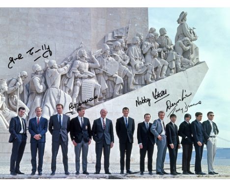 Autographed Man United 16 X 12 Photo ; Col Depicting A Stunning Image Showing Manchester United Players Posing For Photograph