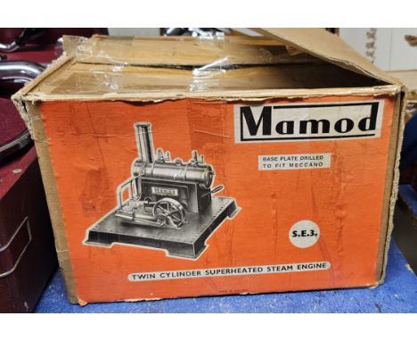 MAMOD STEAM ENGINE IN ORIGINAL BOX      