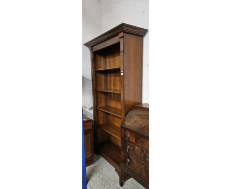 MAHOGANY 5 SHELF BOOKCASE      