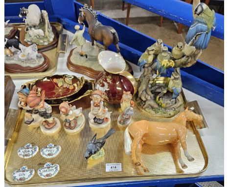 TRAY CONTAINING CROWN DEVON JUG, 2 CARLTON WARE DISHES, 5 HUMMEL/GOEBEL FIGURES, BESWICK BIRD ORNAMENT, BESWICK HORSE ORNAMEN