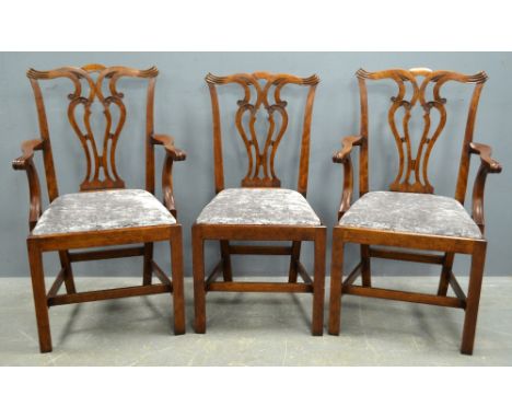 Set of early 20th century walnut Chippendale style dining chairs with drop in seats (6+2)