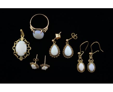 Collection of opal jewellery, including a opal single stone ring in 9 ct gold, three pairs of gold and opal earrings in 9 ct 