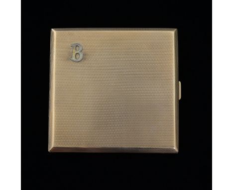 Yellow gold cigarette case, square with engine turned finish Birmingham 1926, 9 ct 