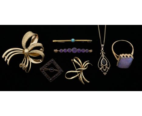 Collection of jewellery, including a Edwardian amethyst bar brooch, turquoise and gold bar brooch, garnet brooch, garnet and 