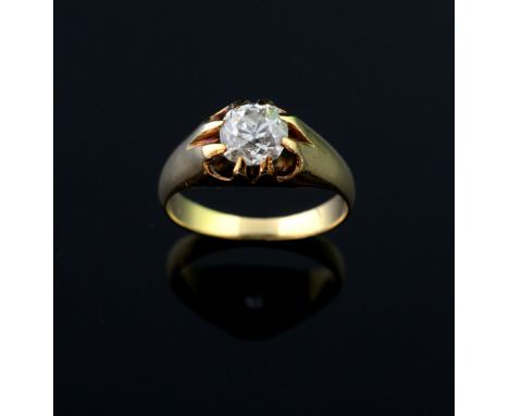 Old-cut diamond ring, cushion cut diamond weighing approximately 1.00 carat in an eight-claw setting mounted in yellow metal 