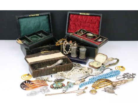 Collection of vintage costume jewellery to include Bristol Goldsmiths alliance tooled leather box, pair of white metal paste 