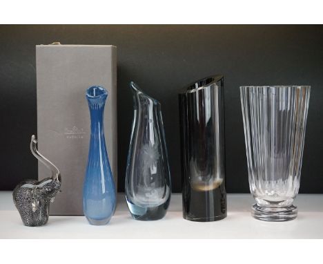 Group of studio art glass to include a Rosenthal Studio line black and clear glass cylindircal vase, Orrefors Simon Gates flu