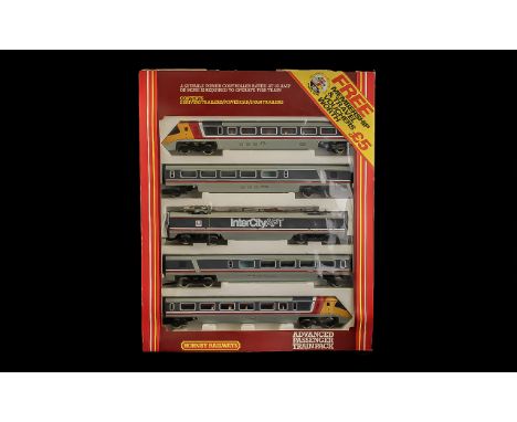 Hornby Railways R 794 Advanced Passenger Train Pack, contents 2 Driving Trailers, Power Car and 2 Van Trailers, never used, i