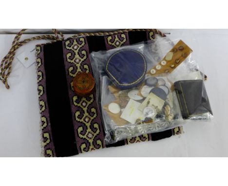 A velvet and wool tapestry bag containing a collection of vintage buttons and mother of pearl tokens etc (a lot) 
