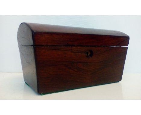 Victorian rosewood tea caddy enclosing two compartments 