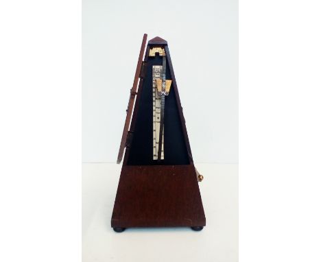 Vintage Lyra metronome, obelisk form, height 24cm 